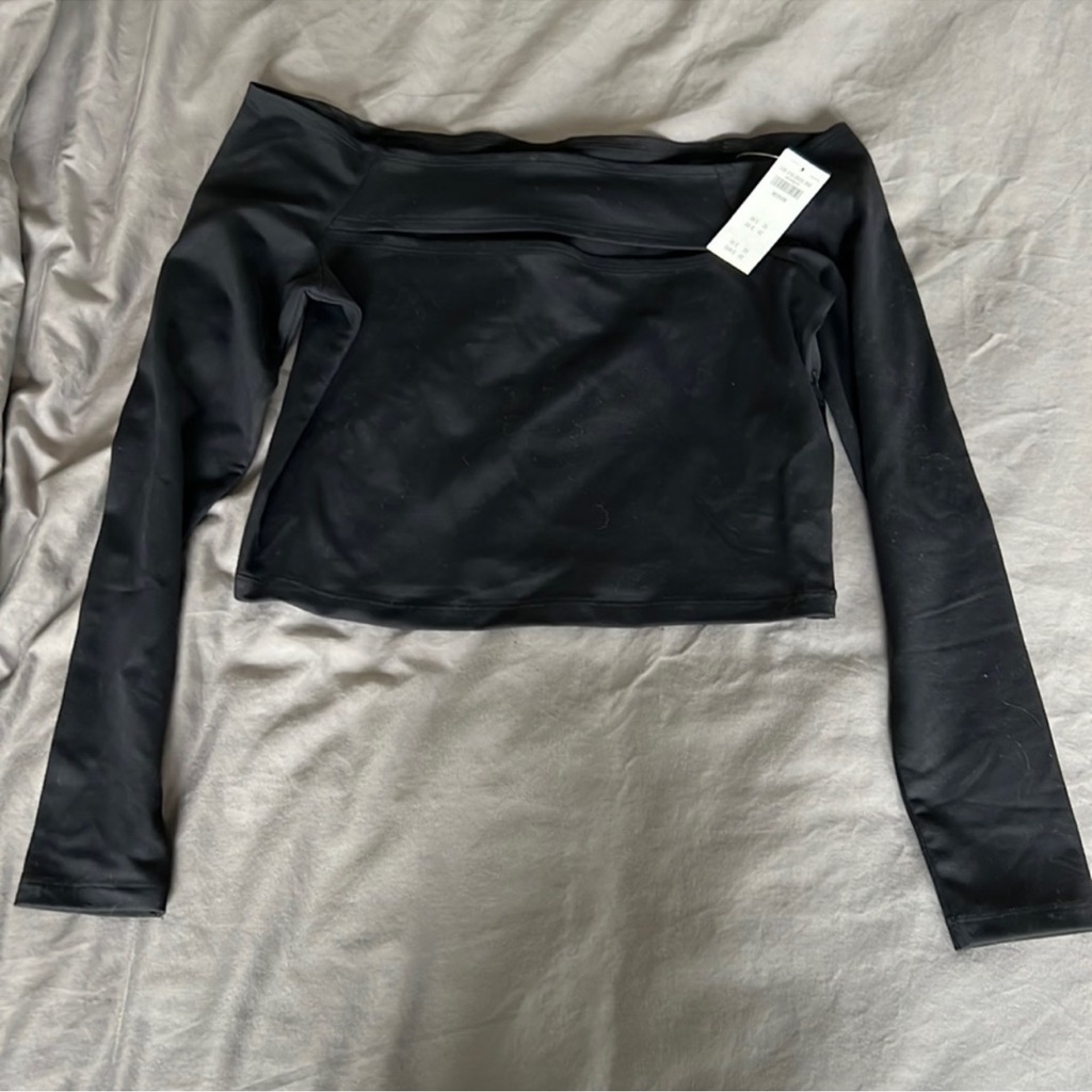 Abercrombie Off The Shoulder Crop Top
